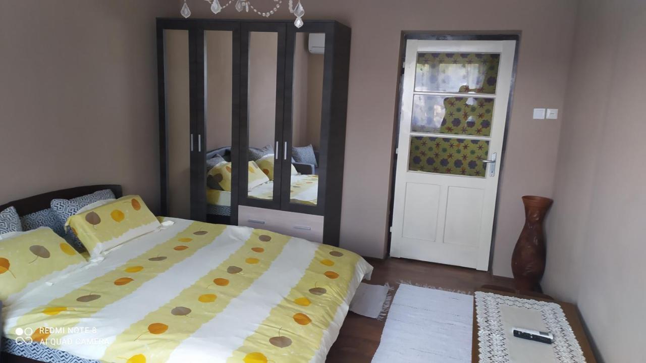 Abacsko Haz Villa Abadszalok Luaran gambar